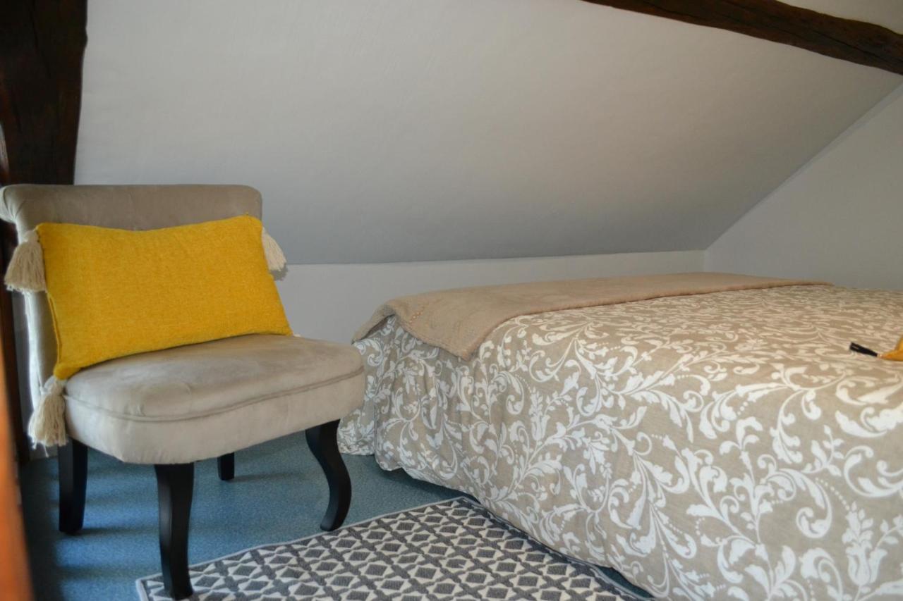 Le Pigeonnier, Maison De Charme Au Pied Du Chateau Holiday home *